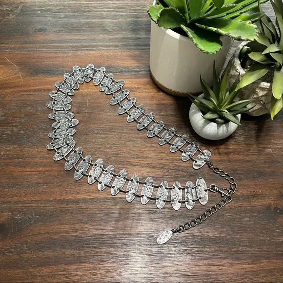 Pounded textured silver gray black metal oval geometric link chain belt S M - Picture 3 of 6